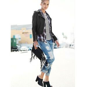 Lovers + Friends Denim Jeremy High Waisted Boyfriend
Jean in Westerly Size 25